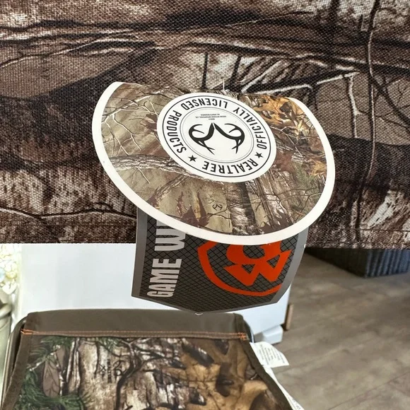 New Realtree Youth Portable Chair Stool With Back Camo Camouflage Folding Chair - Picture 8 of 10